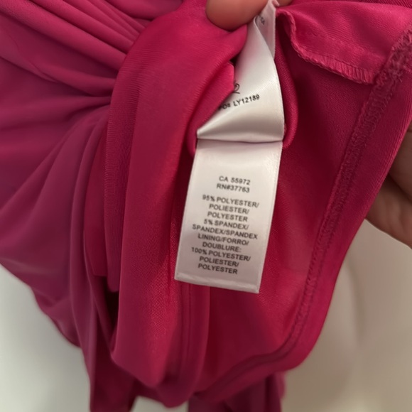 Dress Used size 2 Dark Fushia - Picture 5 of 5